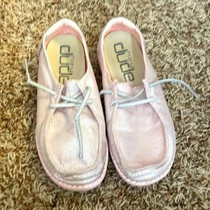 Hey dude lite pink glitters worn once. Size y1-L2.